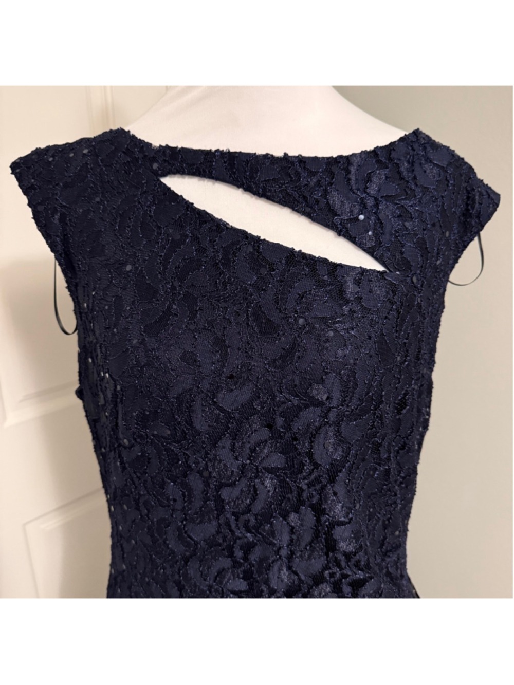Connected Apparel Navy Sequin Lace Sheath Dress Size 12 NWT - Picture 5 of 11